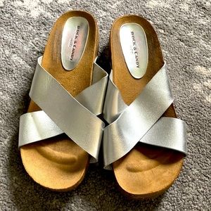 Comfortable cute sandals